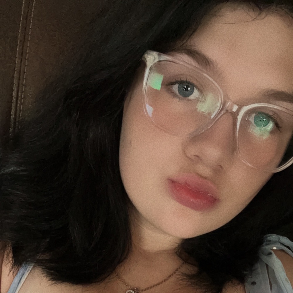 Meet your Posher, Krystina